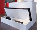apic-04198241.jpg